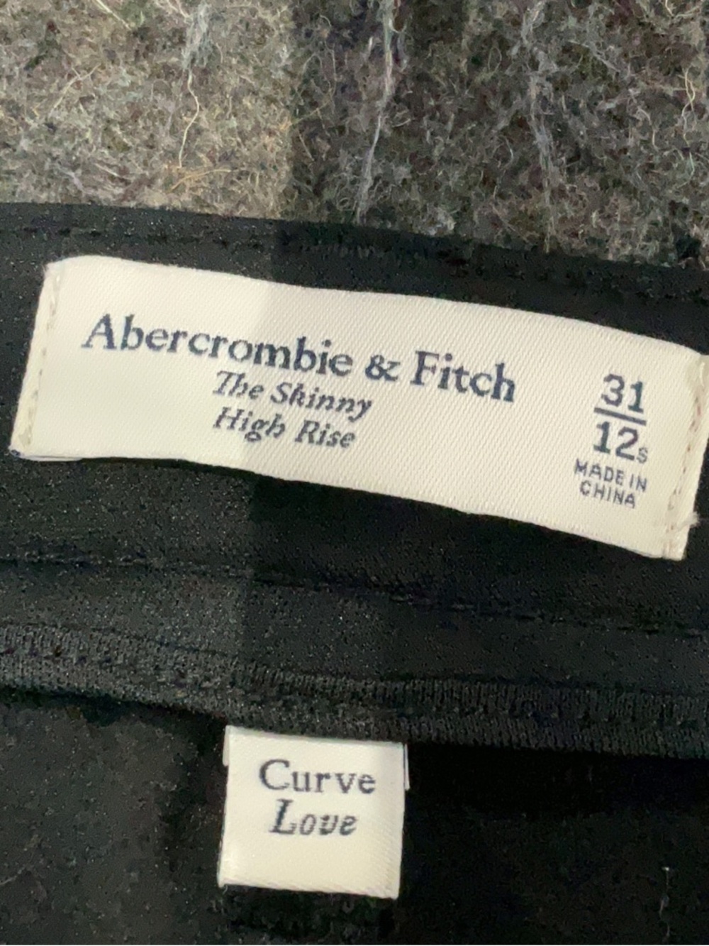 Abercrombie Curve Love Vegan Leather Pants High Rise Skinny Black Short 31 NWT - Picture 4 of 5